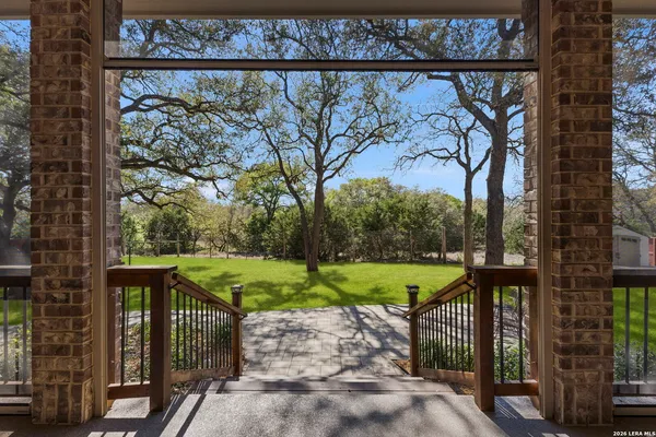 $789,900 | 30210 Setterfeld Circle, Fair Oaks Ranch, TX 78015