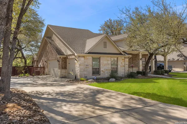 $789,900 | 30210 Setterfeld Circle, Fair Oaks Ranch, TX 78015