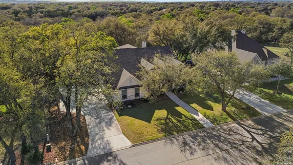 $789,900 | 30210 Setterfeld Circle, Fair Oaks Ranch, TX 78015