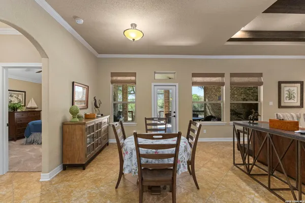 $789,900 | 30210 Setterfeld Circle, Fair Oaks Ranch, TX 78015