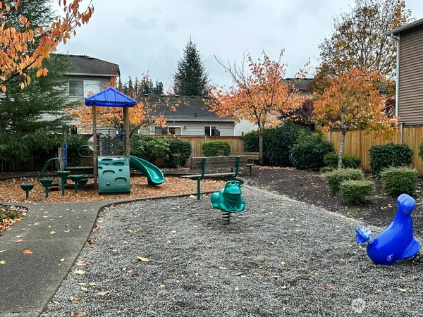 $2,600 | 24019 Southeast 281st Street, Maple Valley, WA 98038