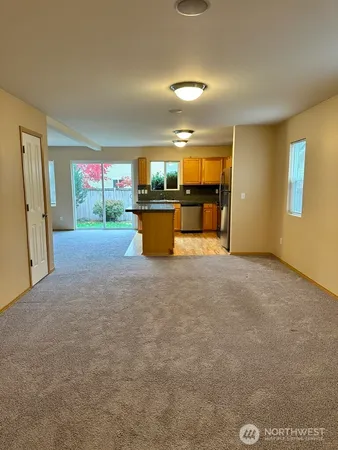 $2,600 | 24019 Southeast 281st Street, Maple Valley, WA 98038
