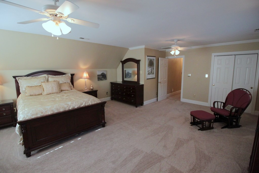 2804 Leeds Place Raleigh, NC 27613 - Photo 16 of 20 Photo 16