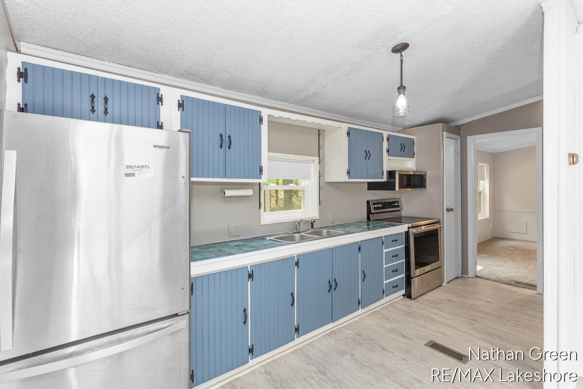 957 Maple Street Pullman, MI 49450 - Photo 10 of 27 Gallery Image 10