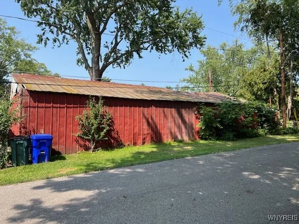 $387,500 | 6006 East Main Street, Newfane, NY 14126