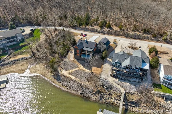 $1,093,000 | 573 Arrowridge Lane, Roach, MO 65787