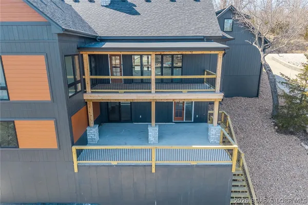 $1,093,000 | 573 Arrowridge Lane, Roach, MO 65787