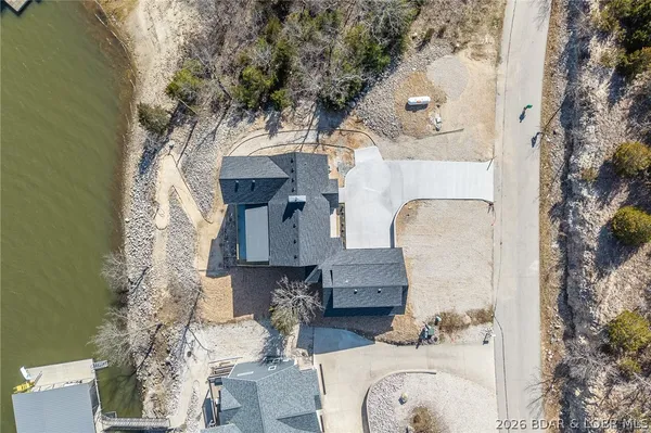 $1,093,000 | 573 Arrowridge Lane, Roach, MO 65787