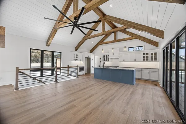 $1,093,000 | 573 Arrowridge Lane, Roach, MO 65787