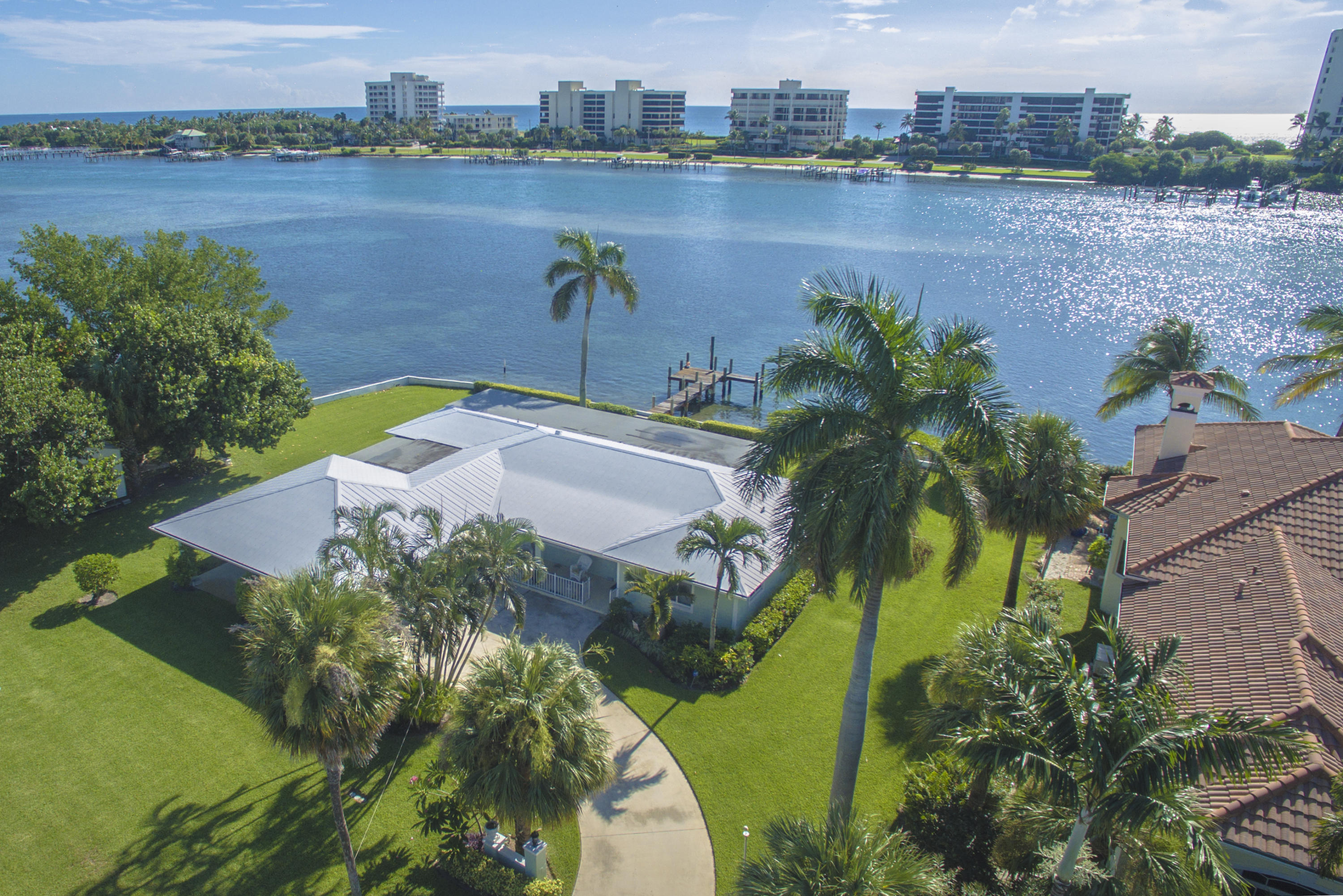 19732 Harbor Road North Jupiter, FL 33469 - Photo 2 of 17 Big Water Views