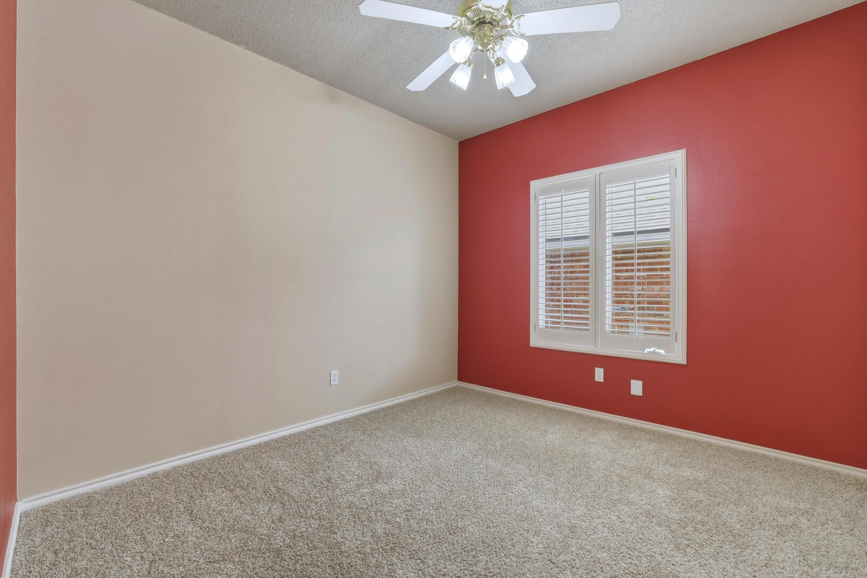5419 70th Street Lubbock, TX 79424 - Photo 18 of 28 22-5419_70th_Street_027_DxO