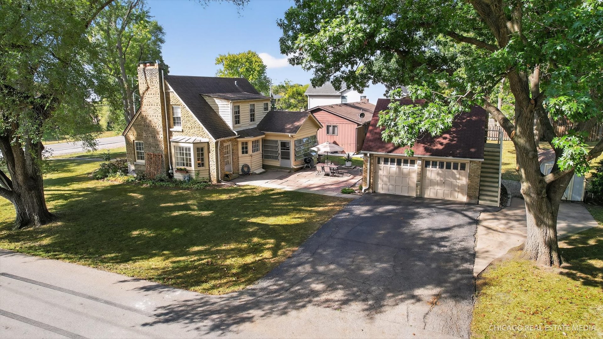 844 Bode Road Elgin, IL 60120 - Photo 28 of 34 a front view of a house with a yard