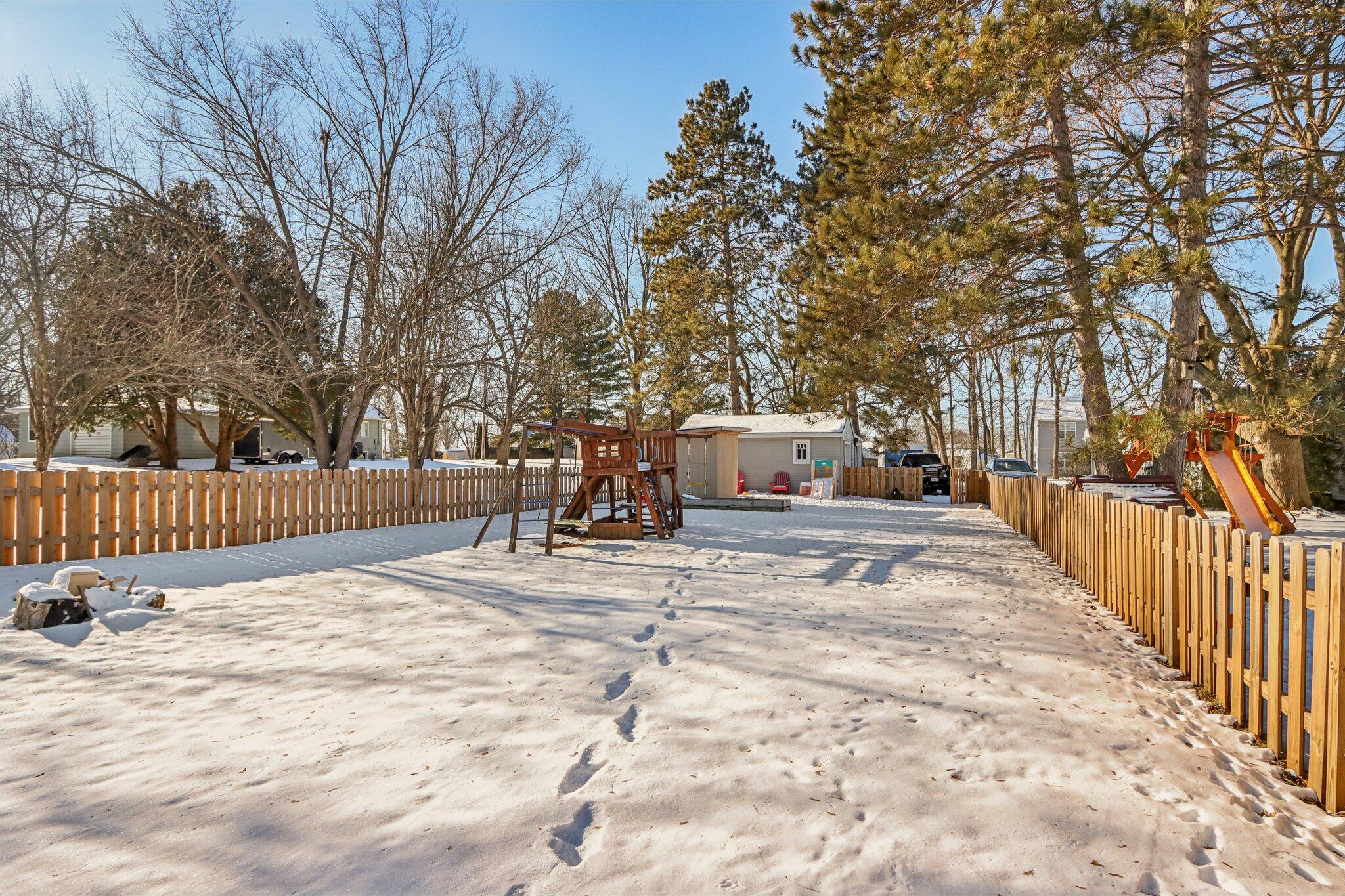 W1383 West Post Road Bloomfield, WI 53128 - Photo 17 of 20 39-web-or-mls-W1383 W Post Rd-S2901-039