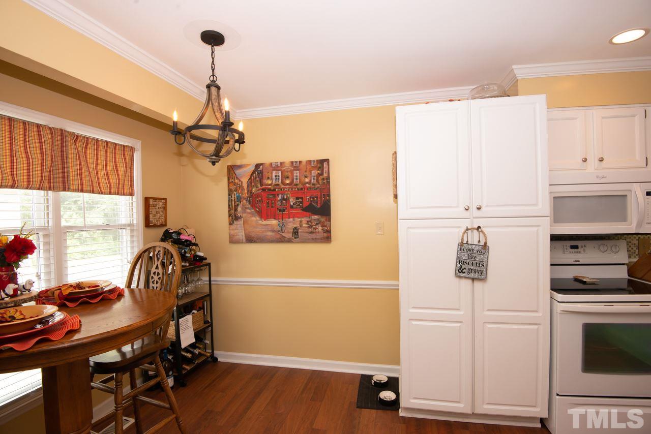 3603 Plumbridge Court Raleigh, NC 27613 - Photo 3 of 19 Gallery Image 3