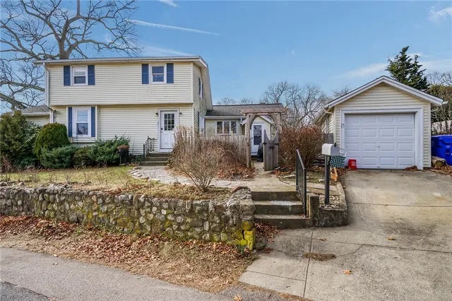 $425,000 | 12 Vintner Avenue, East Providence, RI 02915