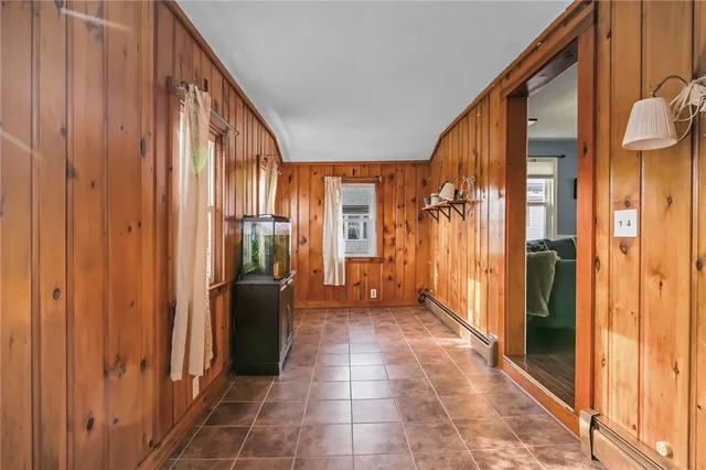 $425,000 | 12 Vintner Avenue, East Providence, RI 02915