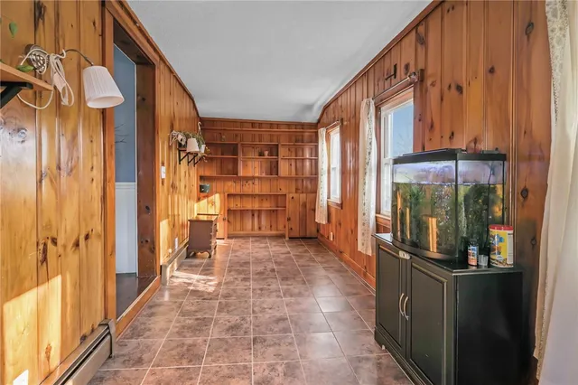 $425,000 | 12 Vintner Avenue, East Providence, RI 02915