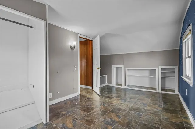 $425,000 | 12 Vintner Avenue, East Providence, RI 02915