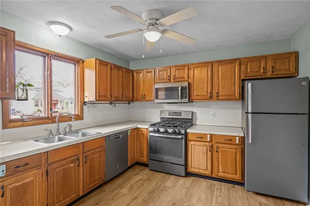 $425,000 | 12 Vintner Avenue, East Providence, RI 02915