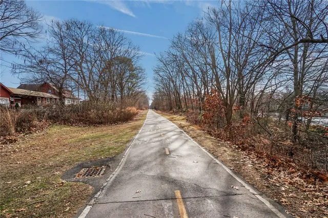 $425,000 | 12 Vintner Avenue, East Providence, RI 02915