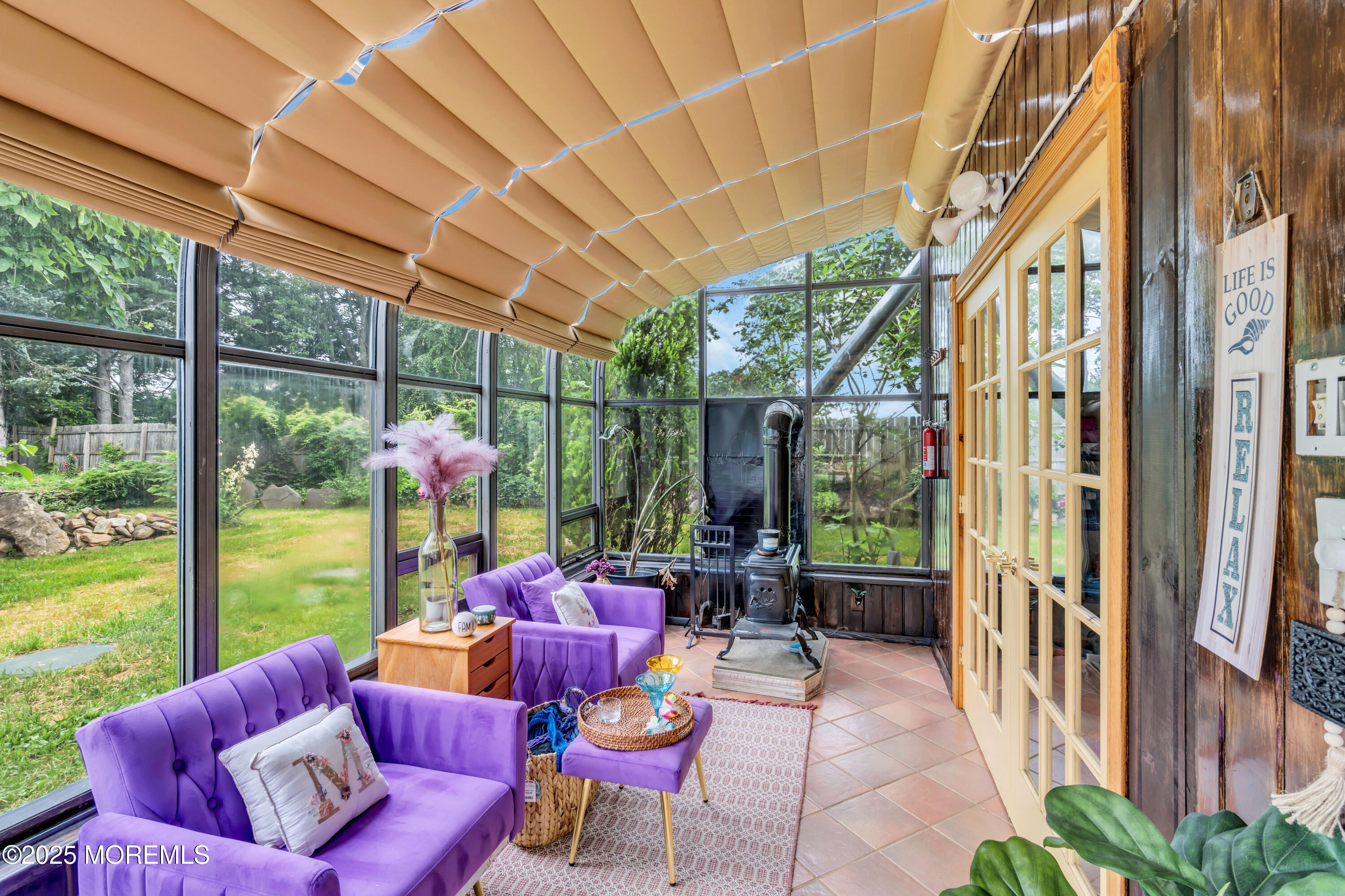 6 Hillcrest Road Manalapan, NJ 07726 - Photo 10 of 25 a outdoor living space with furniture and garden view