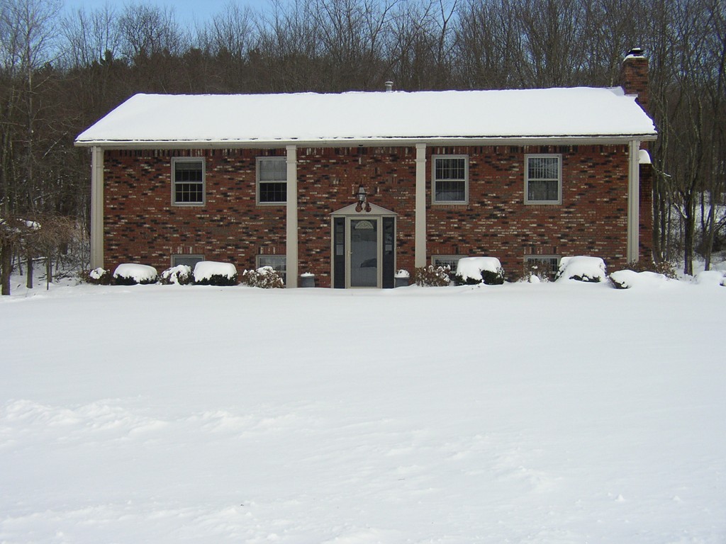3 Apple Hill Road Wilbraham, MA 01095 - Photo 2 of 18 Gallery Image 2