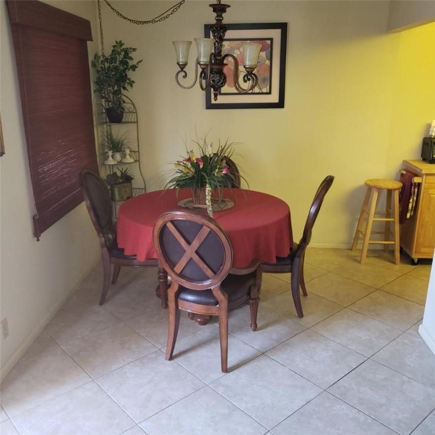 236 Fanshaw F, Unit F Boca Raton, FL 33434 - Photo 4 of 8 Photo 4