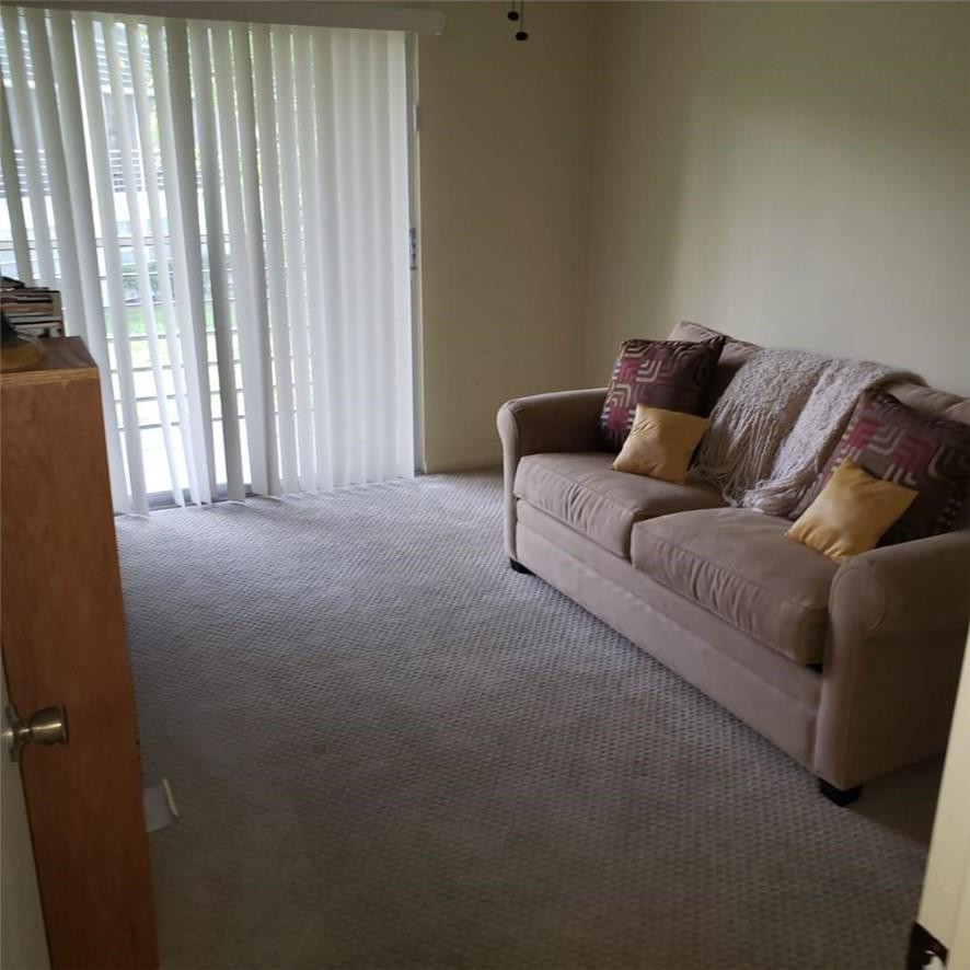 236 Fanshaw F, Unit F Boca Raton, FL 33434 - Photo 7 of 8 Photo 7