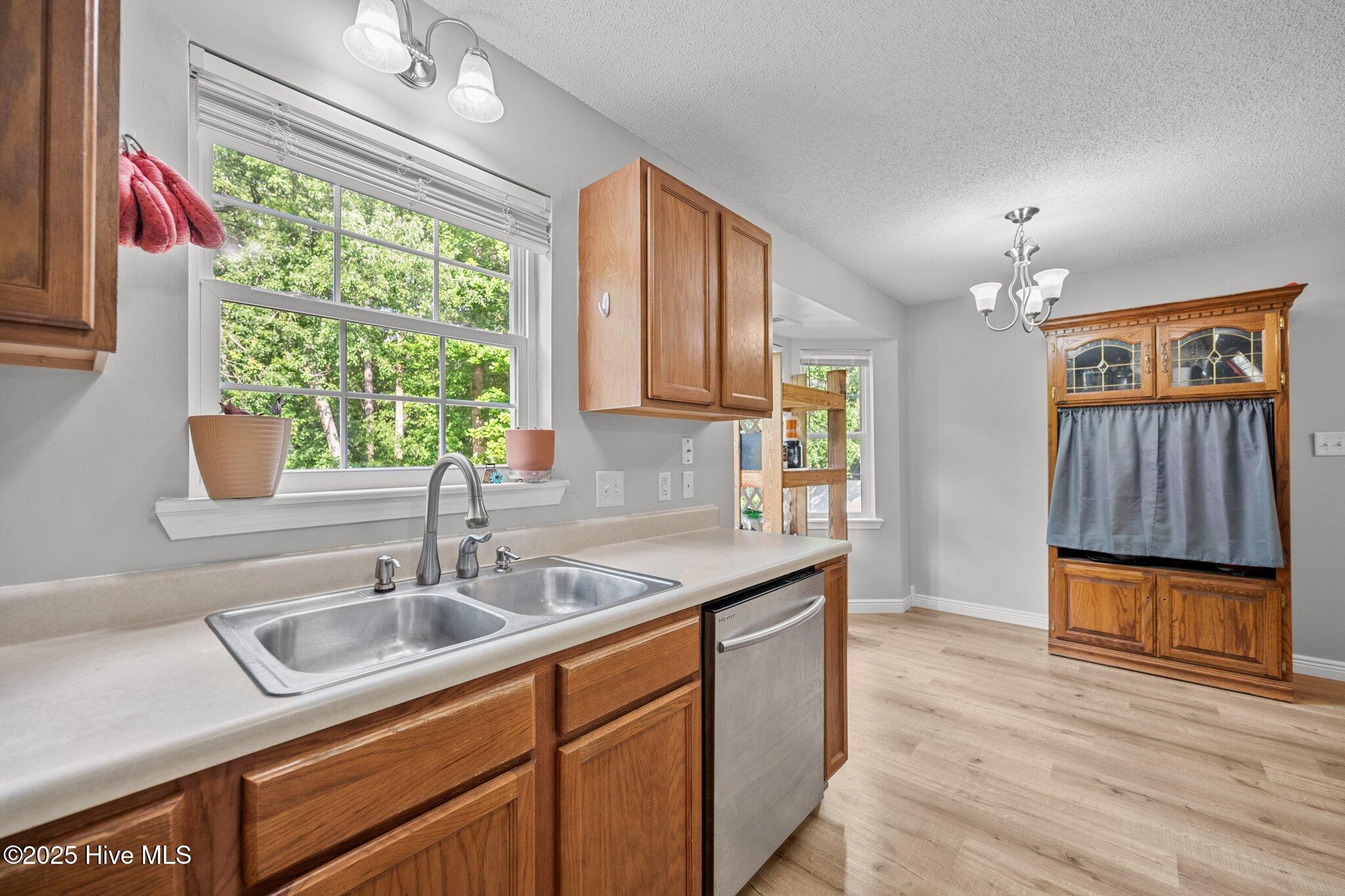 116 Linden Road Richlands, NC 28574 - Photo 27 of 59 28-web-or-mls-_RAD5819