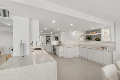 $1,695,000 | 4301 North Ocean Boulevard, Unit 804, Boca Raton, FL 33431