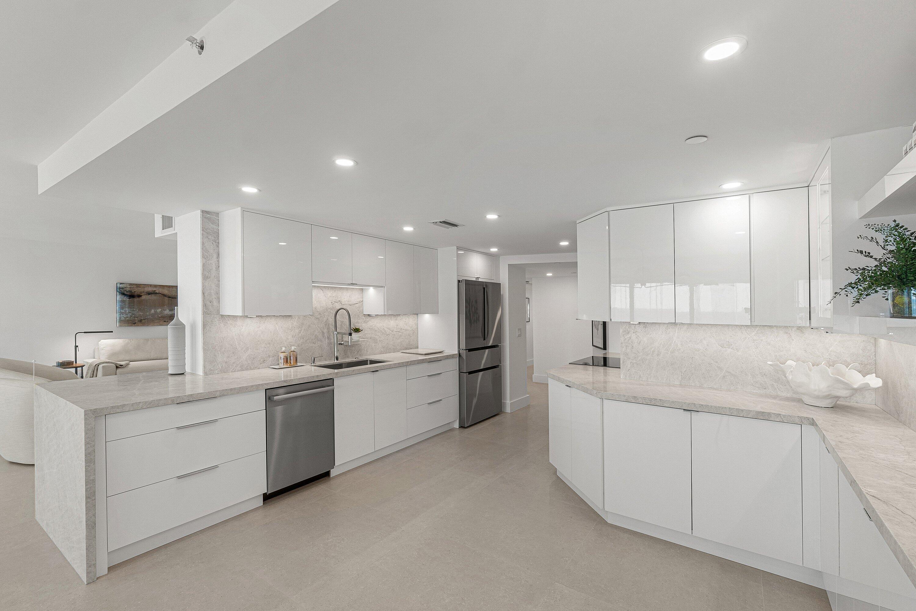 4301 North Ocean Boulevard, Unit 804 Boca Raton, FL 33431 - Photo 12 of 52 011-4301NorthOceanBoulevard-804-BocaRato