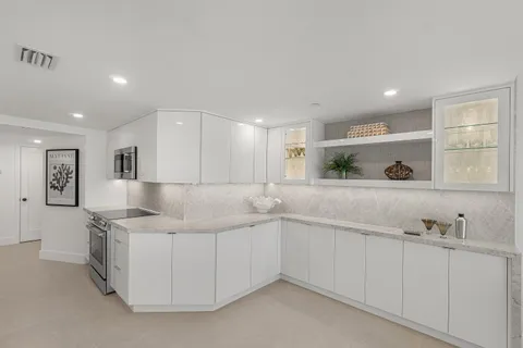 $1,695,000 | 4301 North Ocean Boulevard, Unit 804, Boca Raton, FL 33431