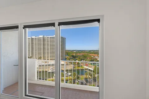 $1,695,000 | 4301 North Ocean Boulevard, Unit 804, Boca Raton, FL 33431