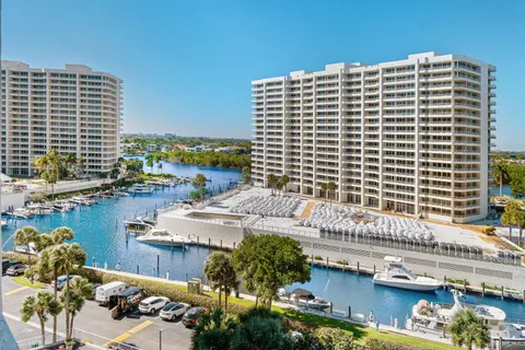 $1,695,000 | 4301 North Ocean Boulevard, Unit 804, Boca Raton, FL 33431