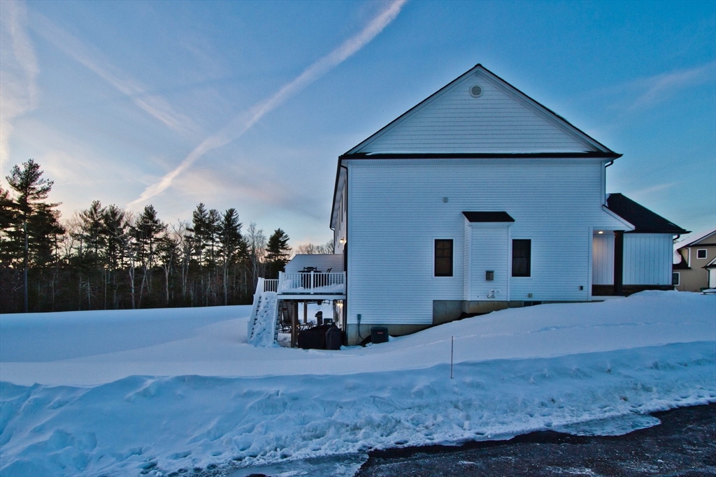 36 Compass Point Drive, Unit 36 Douglas, MA 01516 - Photo 4 of 42
