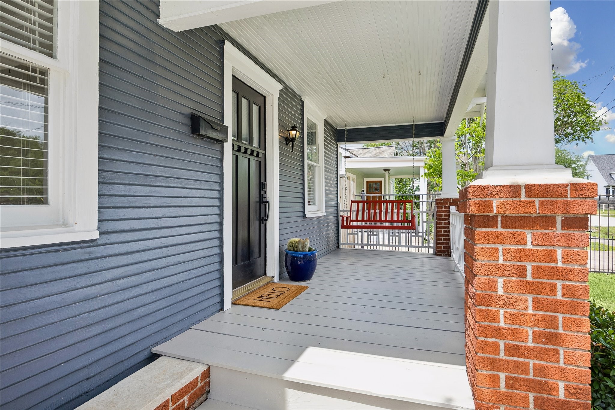 2231 Singleton Street Houston, TX 77008 - Photo 2 of 28