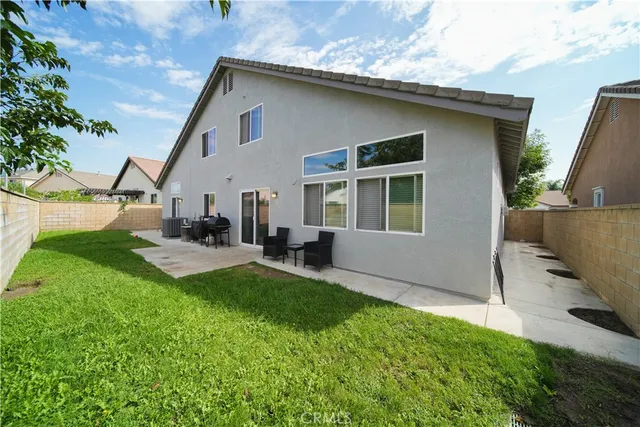 $950,000 | 13647 Woodlands Street, Eastvale, CA 92880