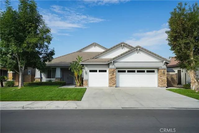 $950,000 | 13647 Woodlands Street, Eastvale, CA 92880