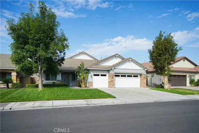$950,000 | 13647 Woodlands Street, Eastvale, CA 92880