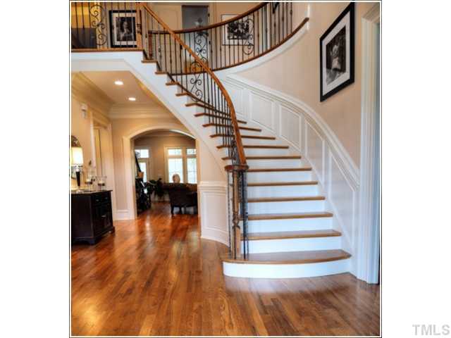 5209 Newstead Manor Lane Raleigh, NC 27606 - Photo 4 of 25 Gallery Image 4