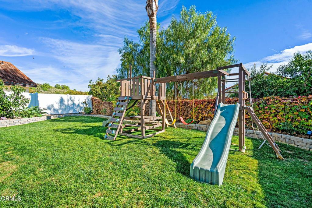 584 Fresh Meadows Road Simi Valley, CA 93065 - Photo 37 of 39