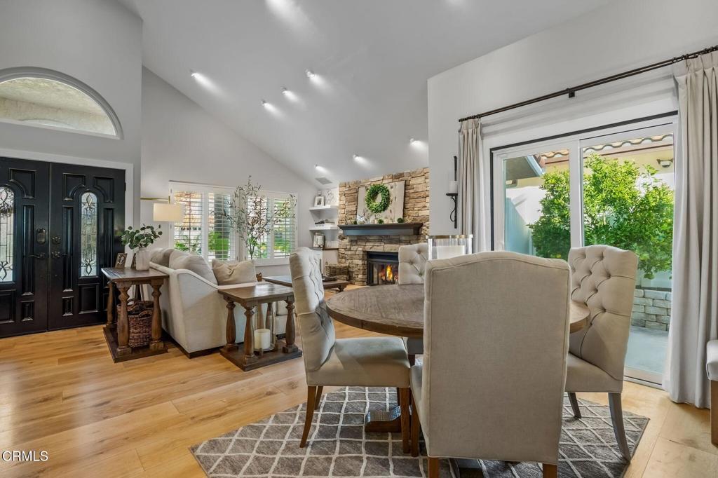 584 Fresh Meadows Road Simi Valley, CA 93065 - Photo 8 of 39