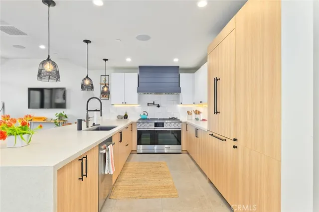 $13,500 | 502 East Balboa Boulevard, Newport Beach, CA 92661