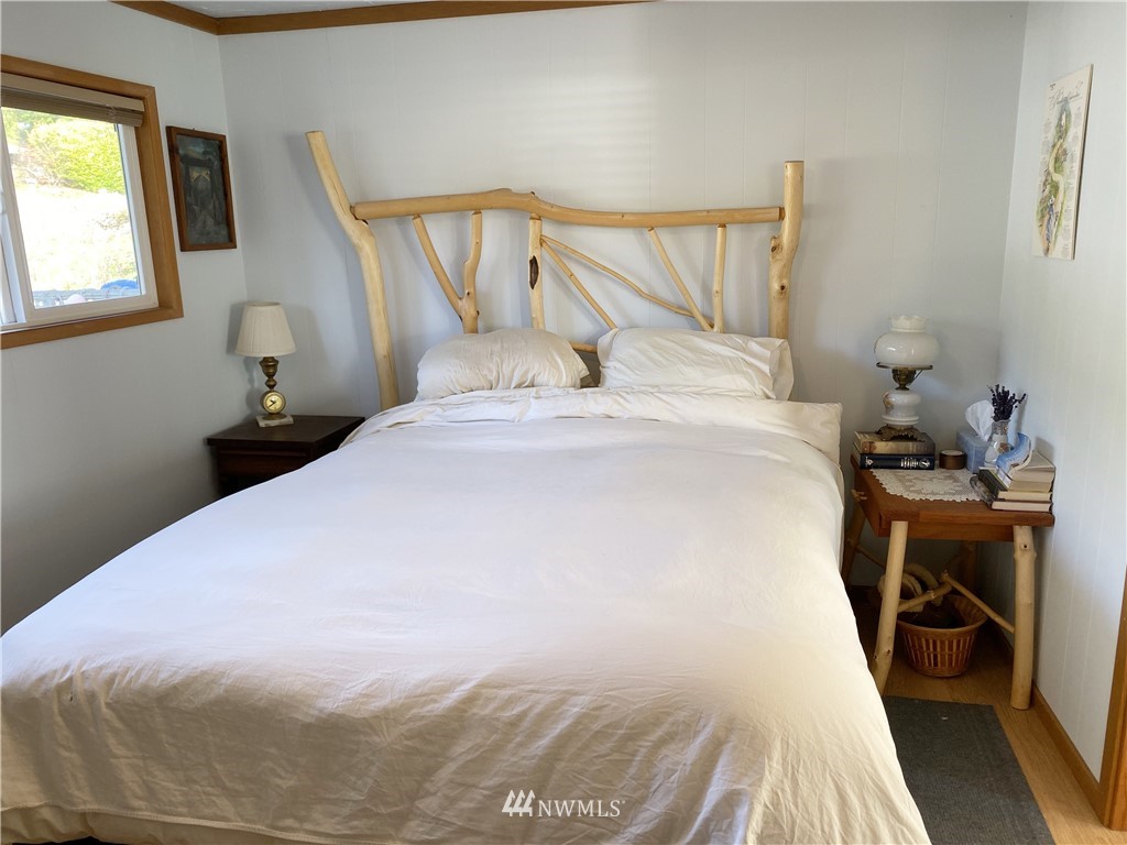 546 East Bush Point Road Freeland, WA 98249 - Photo 16 of 24 Gallery Image 16