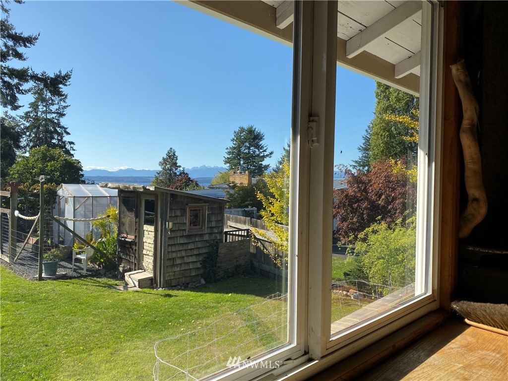546 East Bush Point Road Freeland, WA 98249 - Photo 24 of 24 Gallery Image 24