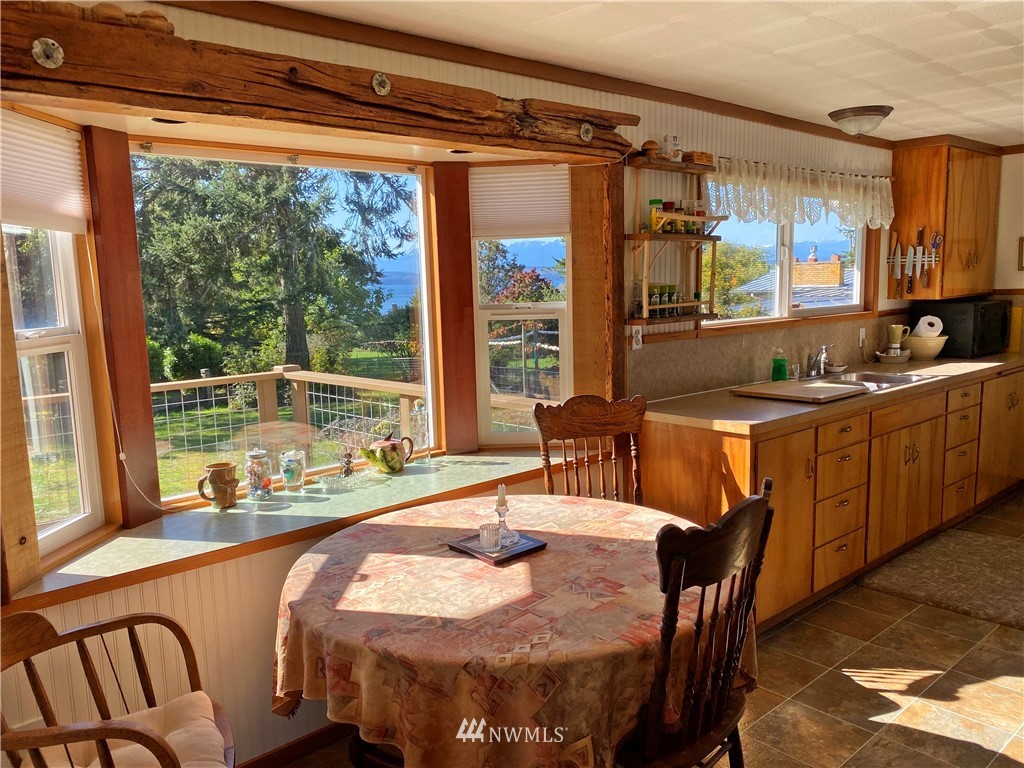 546 East Bush Point Road Freeland, WA 98249 - Photo 9 of 24 Gallery Image 9