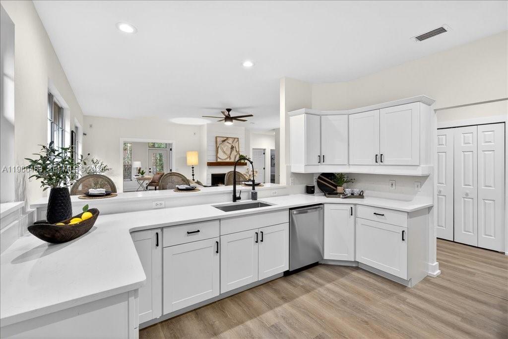 4412 Southwest 101 Drive Gainesville, FL 32608 - Photo 12 of 52