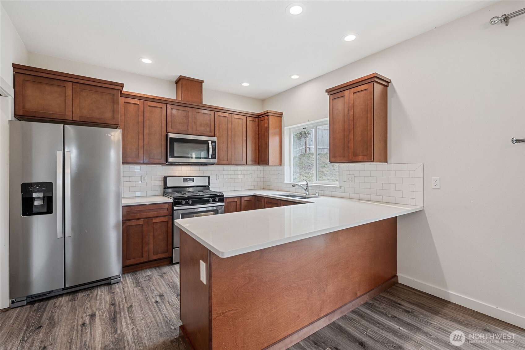 1116 Walnut Street Bremerton, WA 98310 - Photo 7 of 27 Gallery Image 7