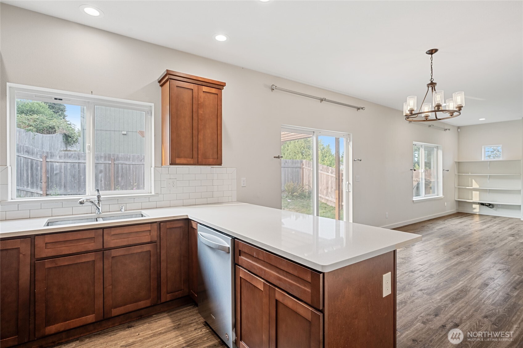 1116 Walnut Street Bremerton, WA 98310 - Photo 8 of 27 Gallery Image 8