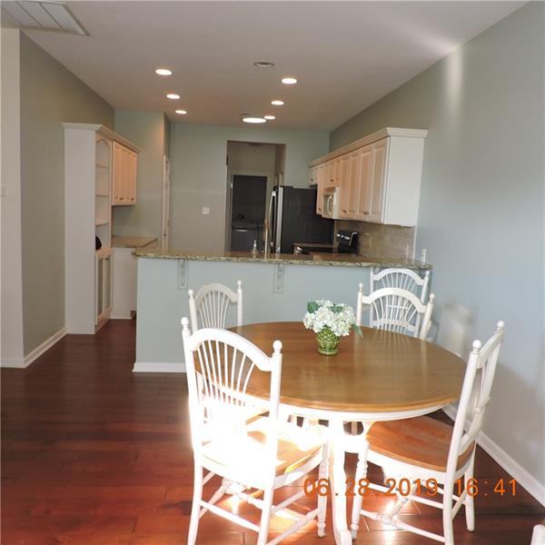 1031 Springfield Court Renfrew, PA 16053 - Photo 3 of 15 Gallery Image 3
